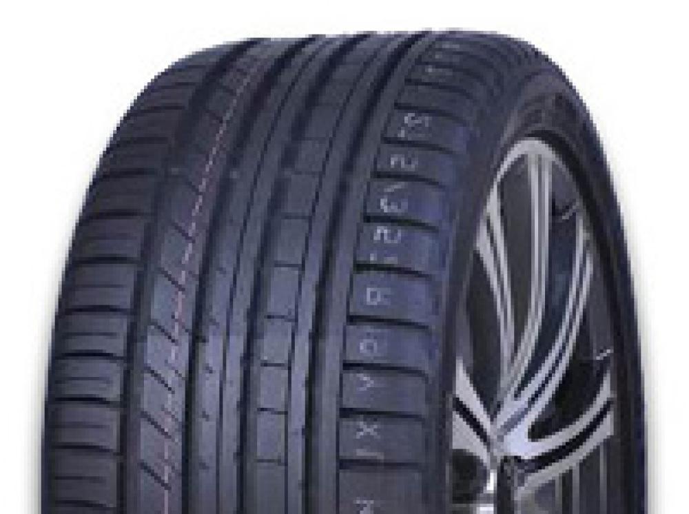 Kinforest KF550 235/40R19 96Y, XL