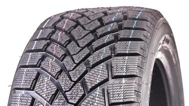 Delmax Snow Hunter 235/55R17 99T